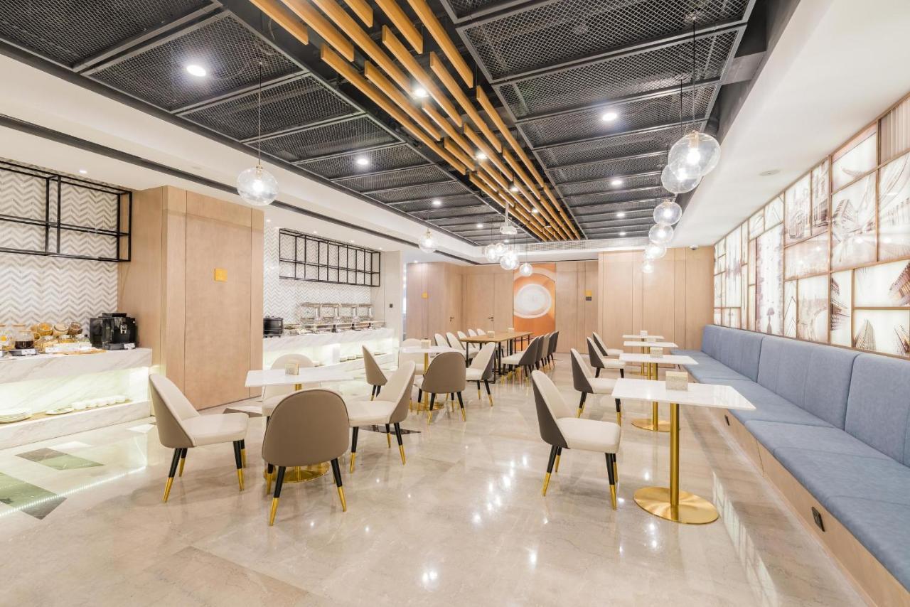 Atour Hongqiao Korea Street Hotel